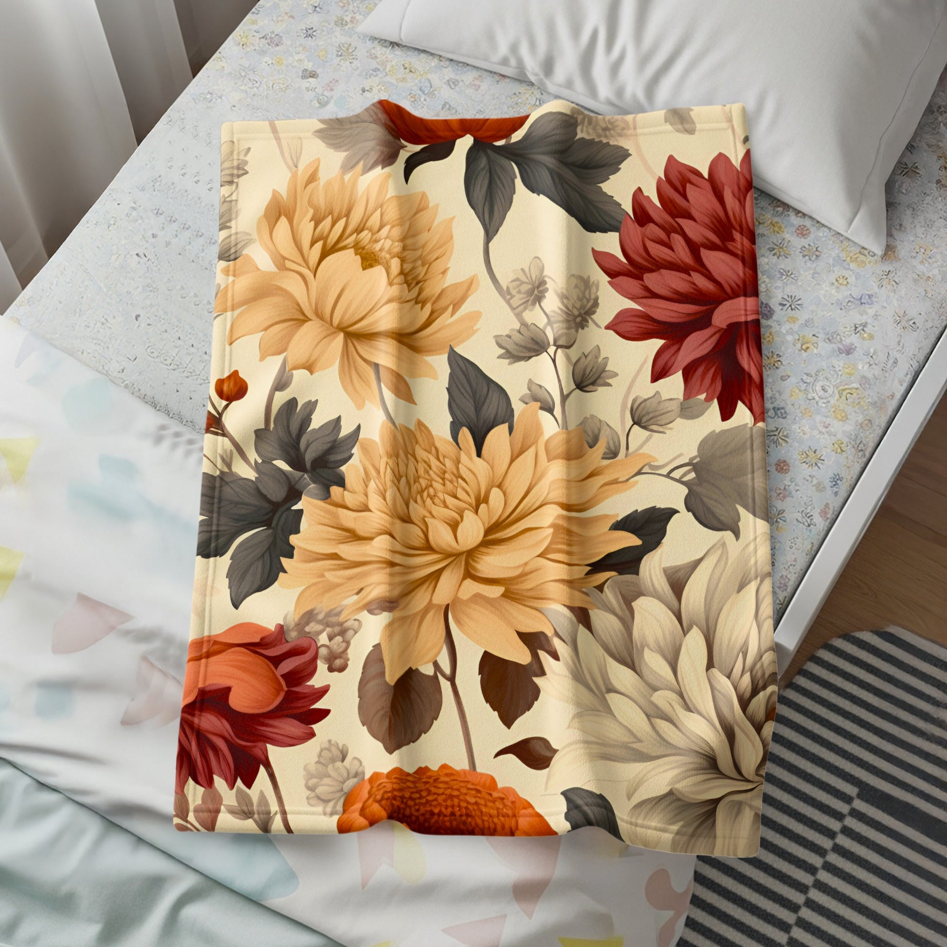 Floral Pattern Throw Blanket with Large Bold Blooms